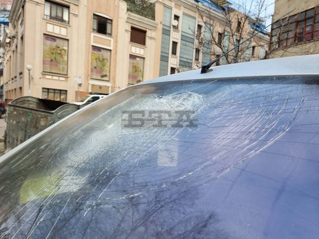 Полицията в Благоевград е  задържала мъж, който тази нощ е  увредил двадесет и един автомобила