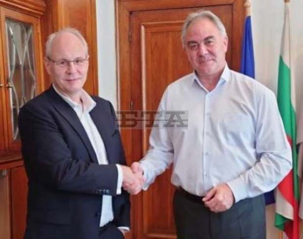 В Плевен създават бизнес за най-голямо производство в Европа на предпазващ от алергии текстил