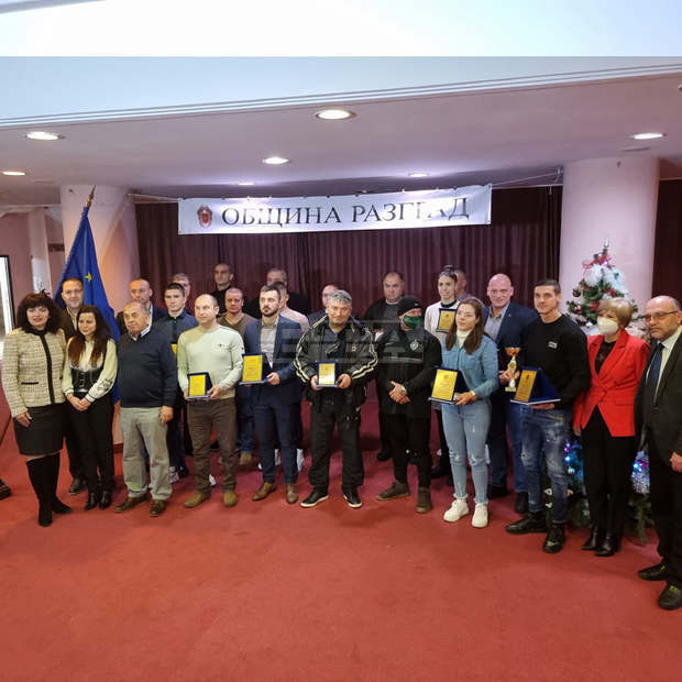 Спортистът на годината на община Разград Мирослав Минчев приема наградата като оценка за работата си