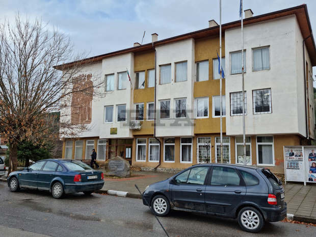 Само една медицинска сестра обслужва община Трекляно