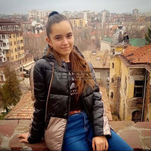 Ученичка от Хасково е първа в национално състезание по творчески английски език Ученичка от Хасково е първа в национално състезание по творчески английски език