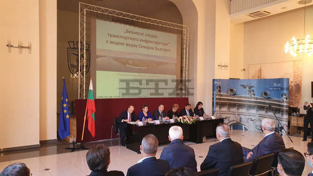 Според Даниела Везиева първите полети от летище Русе е възможно да са в началото на 2022 г.