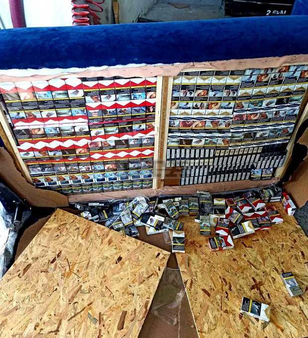 Митничари  откриха повече от 47 000 къса цигари при проверка на два автовоза в района на ГКПП Дунав мост 2 при Видин - Калафат