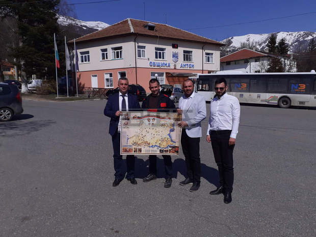 Юлиан Ангелов и Богомил Бранков посетиха общините от Средногорието