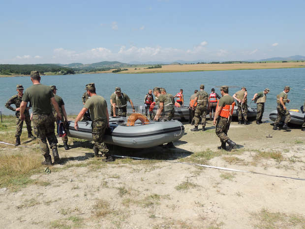 Военни и пожарникари са извършили съвместни занятия в Хасково