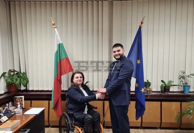 Заместник областният управител на Плевен Виолета Иеремиева встъпи в длъжност Заместник областният управител на Плевен Виолета Иеремиева встъпи в длъжност