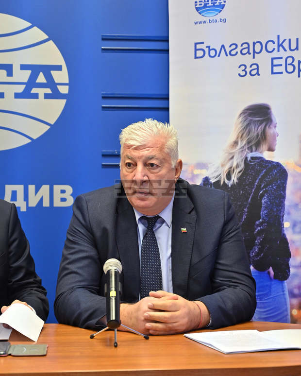 Много е важно какви послания ще излъчим за Европа и за следващите поколения, каза кметът на Пловдив Здравко Димитров