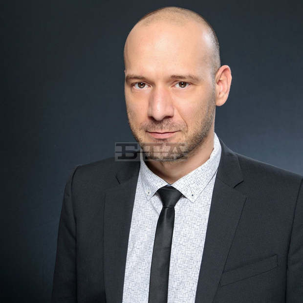 Светослав Трайков от "Изправи се! Мутри вън!" алармира за цензура във Фейсбук