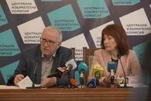 От ЦИК продължават преговорите със Сиела Норма за доставка на машини за вота на 11 юли