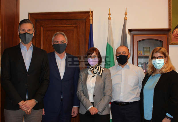 Главният оперативен директор на компанията LEONI се е срещнал с кмета на Плевен