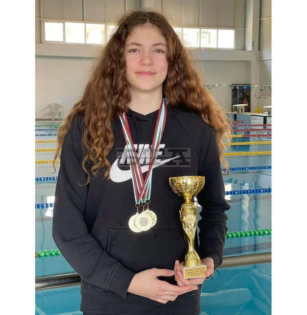 Състезателка по плуване е спортист номер 1 на Силистра за 2021 година