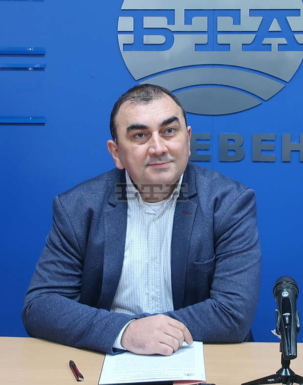 Медицинският университет в Плевен има капацитет да обучава 500 медицински сестри и акушерки, съобщи неговият ректор