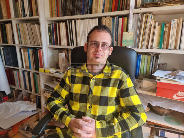 Служителите на Регионалния исторически музей в Ямбол се включват в националния протест на музеите, галериите и библиотеките Служителите на Регионалния исторически музей в Ямбол се включват в националния протест на музеите, галериите и библиотеките