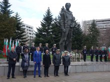 От 4- до 99-годишни рецитираха в конкурса "Вапцарови дни" на Морско училище