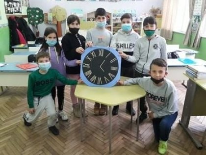 Над 2 милиона лева се отпускат за подкрепа на иновациите и за модернизацията в училищата Над 2 милиона лева се отпускат за подкрепа на иновациите и за модернизацията в училищата