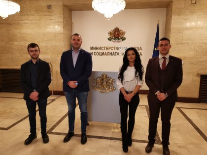 Ръководството на Националното представителство на студентските съвети се срещна със заместник-министъра на труда Иван Кръстев Ръководството на Националното представителство на студентските съвети се срещна със заместник-министъра на труда Иван Кръстев