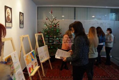 В община Тунджа беше открита изложба на детски рисунки, посветени на толерантността между хората В община Тунджа беше открита изложба на детски рисунки, посветени на толерантността между хората
