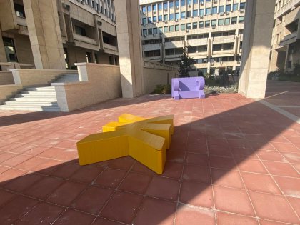 Арт инсталацията "Българските букви" се приюти в парковото пространство на МВнР и ДКИ Арт инсталацията "Българските букви" се приюти в парковото пространство на МВнР и ДКИ