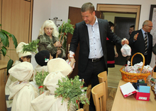 Фолклорни групипоздравиха за КоледаОбщина Стара Загора