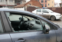 В Русевандали изпочупихаоколо десет коли