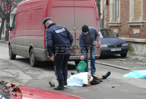 Възрастна жена почина в Русе, след като бе блъсната от микробус