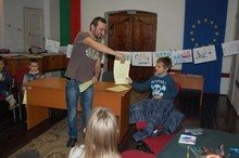 Деца от детски градини и училища от Кюстендил участваха в работилничка за оцветяване
