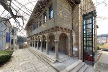 Поетът Сашо Серафимов ще представи поетични книги предвеликотърновската публика