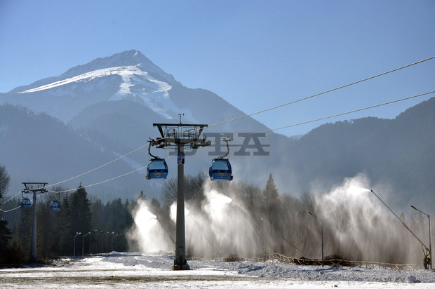 Официалното откриване на скисезона в Банско  е на 13 декември, има готовност при наличие  на сняг съоръженията да заработят на 1 декември