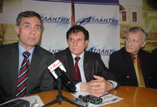Правителството на България се справи с първатабежанска вълна, заяви председателят на Съюза на офицерите от резерва "Атлантик" генерал Съби Събев