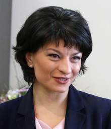 Според депутата Десислава Атанасова управляващите ще наложат с процедурни трикове члeнове на ръководството на ЦИК