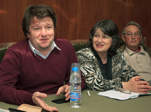 В рамките на "Алековите дни" молдовскиятписател Сергей Узун получи наградата за къс хумористичен разказ "Алеко