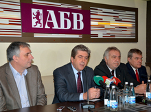 АБВ води разговори с половин дузина партии за коалиция за евроизборите, каза Георги Първанов