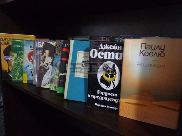 Общо 839 книги са събрали МГЕРБ в Ловеч и Луковит за местните библиотеки Общо 839 книги са събрали МГЕРБ в Ловеч и Луковит за местните библиотеки