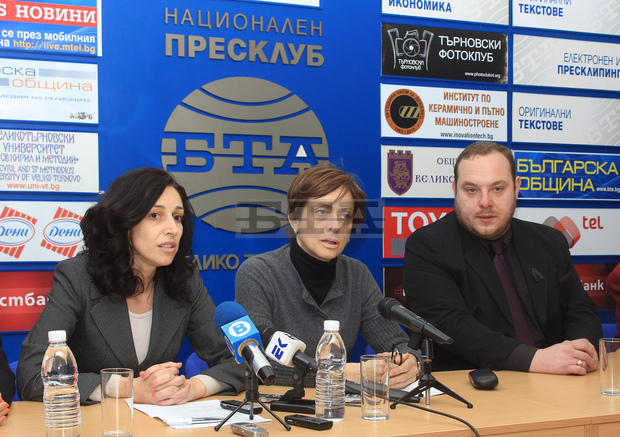 Вотът на недоверие към правителството трябва да бъде  за външната, а не за вътрешната сигурност,   смятат от партия "Синьо единство" 