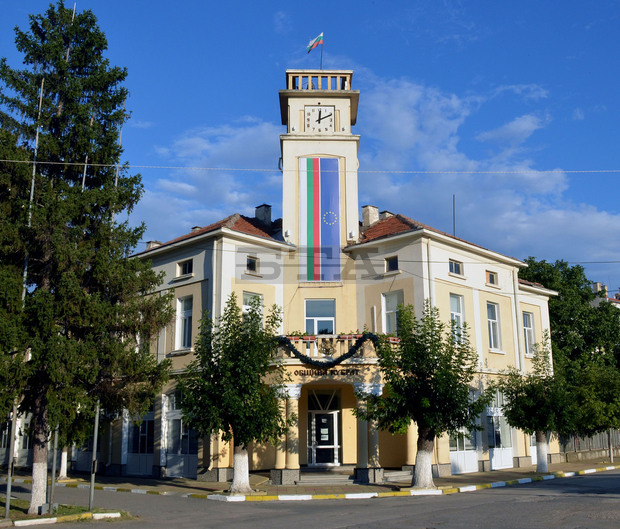 В осмото издание на конкурса за хумор и сатира в Кубрат участие са заявили сто автори от страната В осмото издание на конкурса за хумор и сатира в Кубрат участие са заявили сто автори от страната