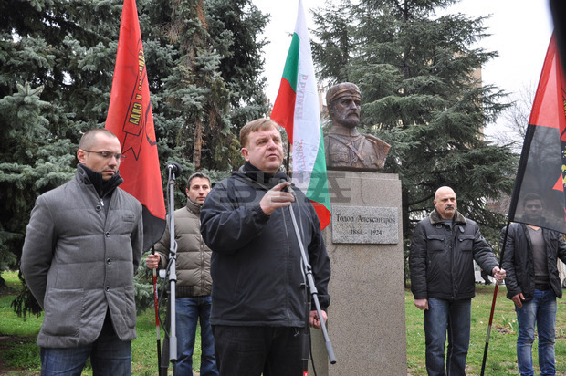 В Благоевград отбелязаха   133 години    от рождението на Тодор Александров  