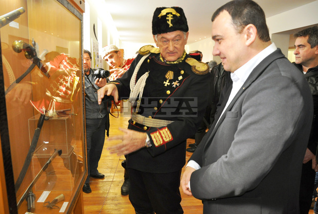 Изложба "Историческите оръжия на българите" с над 80 уникални хладни и огнестрелни оръжия   бе открита във Видин по случай 3 март 