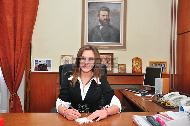 Абитуриентката Тереза Ангелова стана "кмет" на Враца за един ден