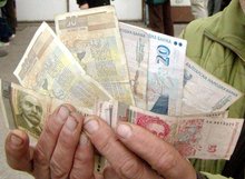 В Добричкия регион са изплатени 112 000 лева забавени заплати, над 178 000 лева са натрупани нови задължения