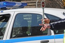 След преследване по шуменските улици полицаи са задържали шофьор от Смядово,който осуетил полицейска проверка