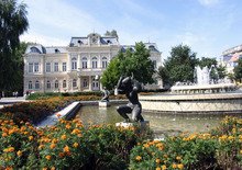 Керамична глава на Дионис и повече от 300 монети са открити в Сексагинта Приста в Русе