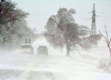 Осем отсечки във Варненско са затворени за движение, тежки коли нямат право да се движат по пътя за Бургас