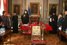 Според Доростолския митрополит Амвросий сътресенията в църквата са забавили избора на нов Русенски митрополит