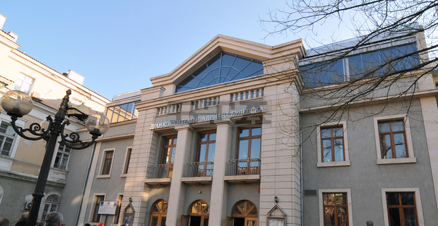 Бургаският театър отменя представления заради грипа Бургаският театър отменя представления заради грипа