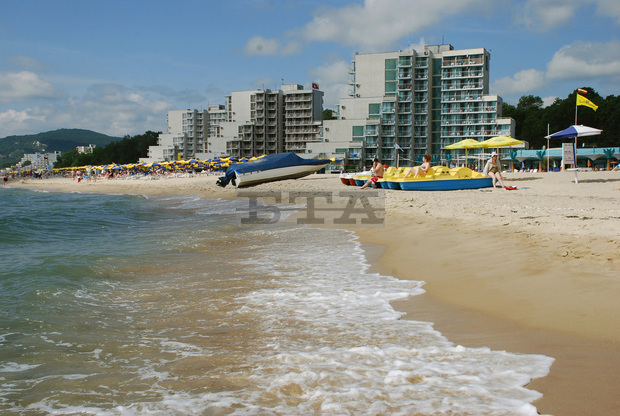 "Албена" е възпрепятствана да излезе на свободния енергиен пазар, заяви директорът на дружеството
