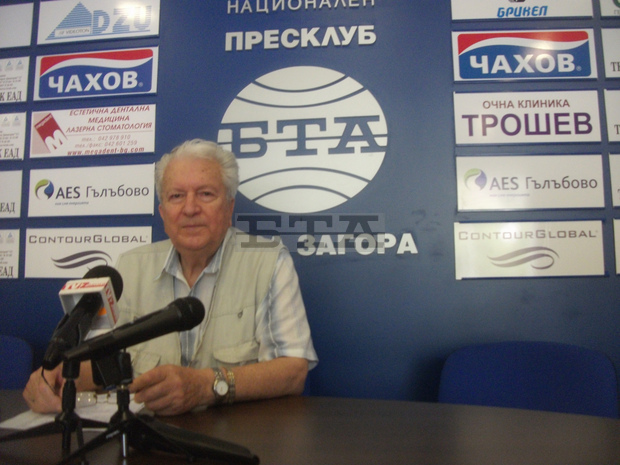 Старозагорецът Светослав Диамандиев представи новата си книга  "Исторически разкази ца българските владетели и още нещо" 