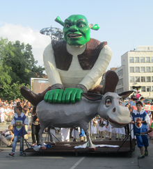 "Габровец и котка по гръб не падат"  е мотото на местния карнавал през 2015 г.