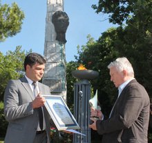 Литературната награда "Пеньо Пенев" бе  връчена в Димитровград на Калин Донков  и на Веселин Ракчевич от Черна гора  