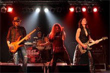 Purpendicular - най-добрата трибют  група на рок-легендите Deep Purple,  ще свири днес в Кюстендил