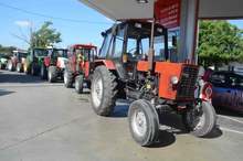 Над 200 земеделски машини блокираха двете бензиностанции в старозагорския квартал "Кольо Ганчев"